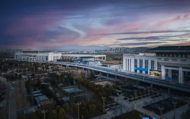 JI Hotel (Luoyang Longmen Zhan Qian Guangchang)
