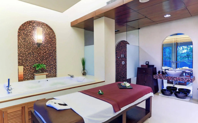 Veranda Pool Villas & Suite