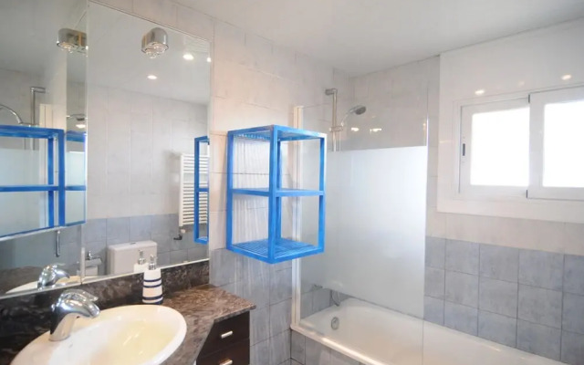 HomeHolidaysRentals Bages - Costa Bcn