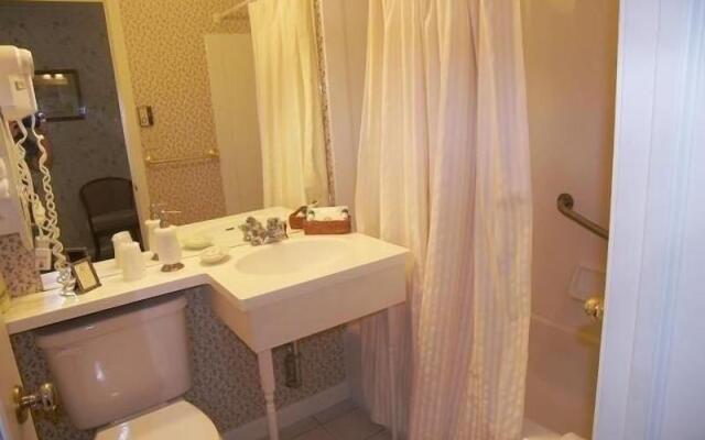 Cedar Crest Inn