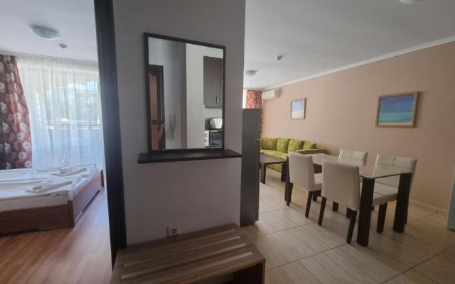 ARENA Aparthotel