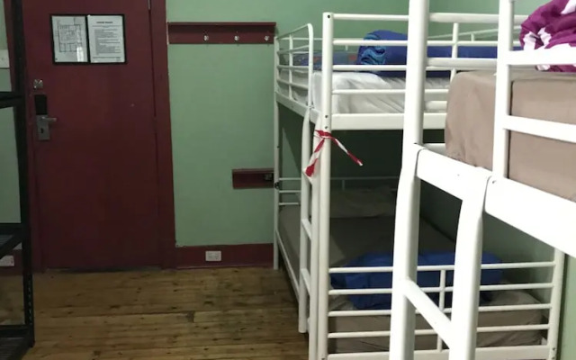 Market Tavern - Hostel and Bar