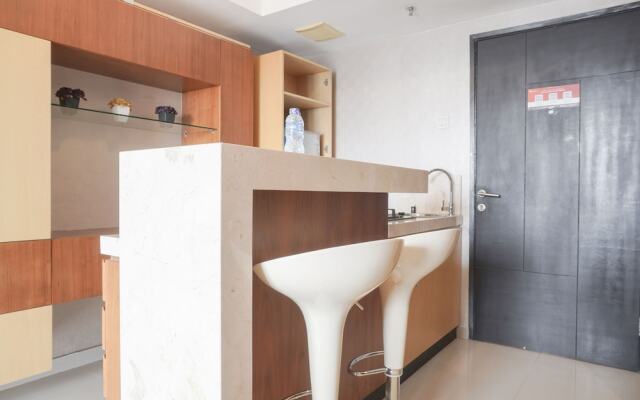 Nice And Comfort 1Br At The Wave Kuningan Apartment
