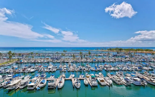 Ilikai Marina #994