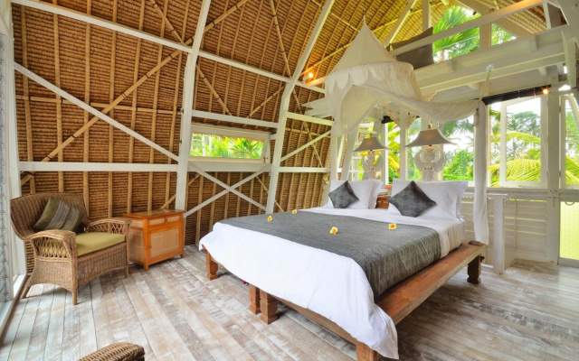 Jendela di Bali Villa – Guest Rooms – Petak