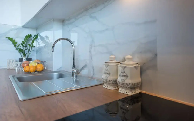 Relaxed Seaside Living, Tris Ekklisies - Sleeps 4