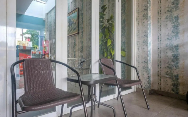 RedDoorz near Hermes Place Polonia Medan