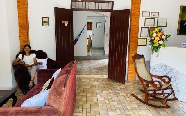 Hostal Clary