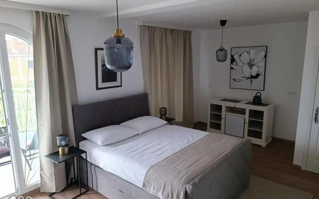 Marko Rooms