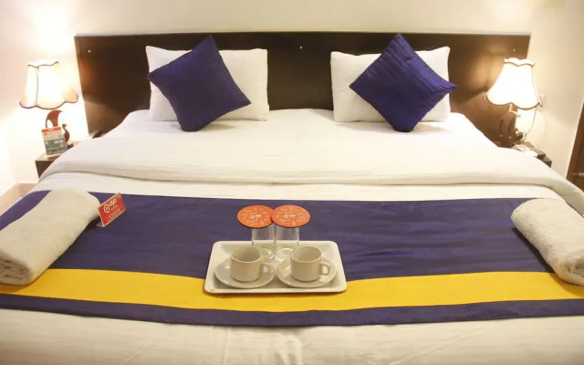 Oyo Rooms Noida City Centre 208