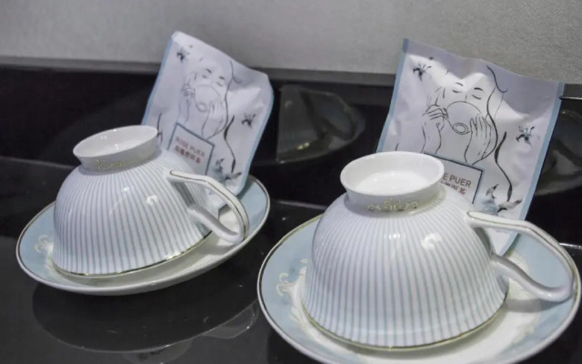 Xana Lite Hotelle (Shenyang Beiling Park Liaoning Building)