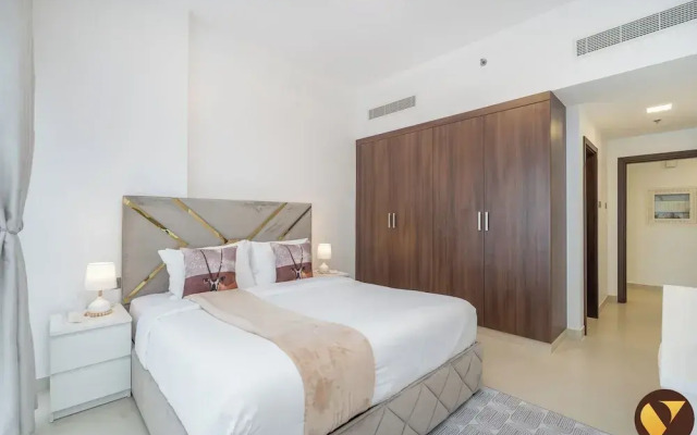 JVC unit Pool Jogging Track Play Area