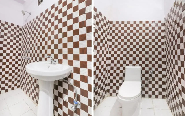 OYO 62711 Krishna Residency