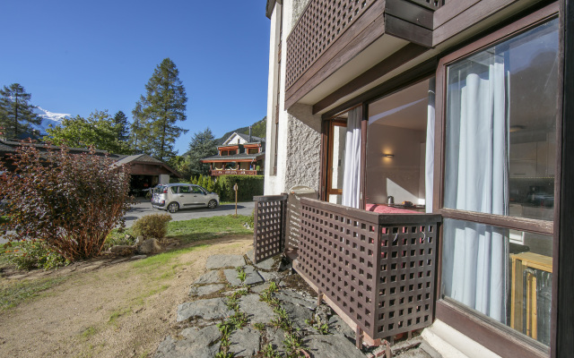 Residence de Lognan- Les Drus 12