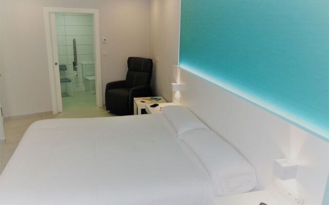 A de Lolo - Four Rooms