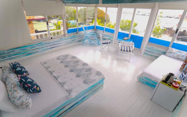 Deniz Kizi Otel Kucukkuyu