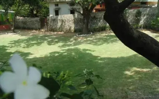 Corbett Milestone Resort