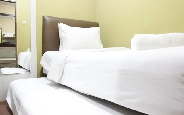 Parquette 2BR Gateway Ahmad Yani Cicadas Apartment