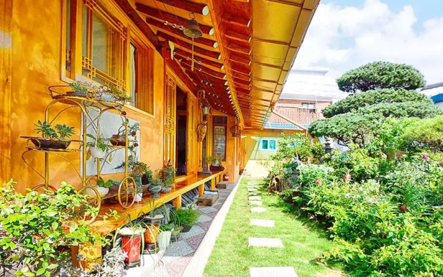 jeonjuhanogmaeul joheunnal geseuteuhauseu