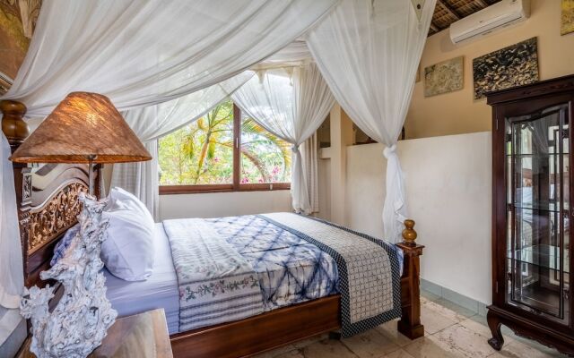 Tirta Asri Ubud Villa