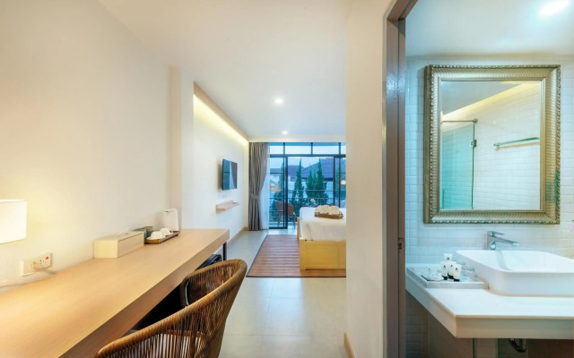 Ai Pai Hotel