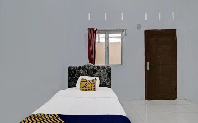SPOT ON 91699 Homestay Hj Lela Syariah