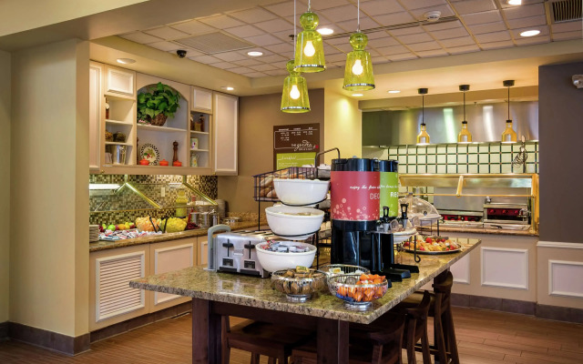 Hilton Garden Inn Newport News