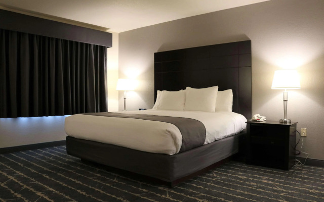 Best Western Fostoria Inn & Suites