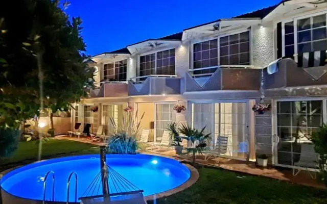 Aloha Luxury Apartments