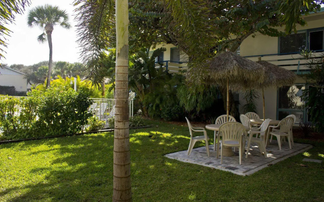 Seaspray Surf Lodge