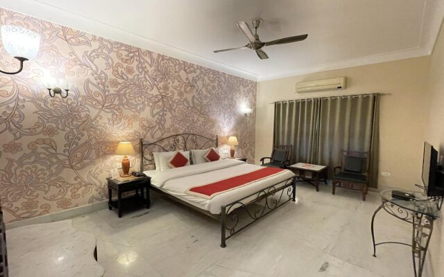 Suryaa Villa - A City Centre Hotel