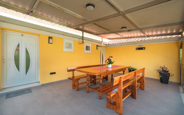 Fancy Apartments Dream