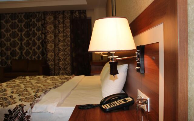 Premier Expo Hotel