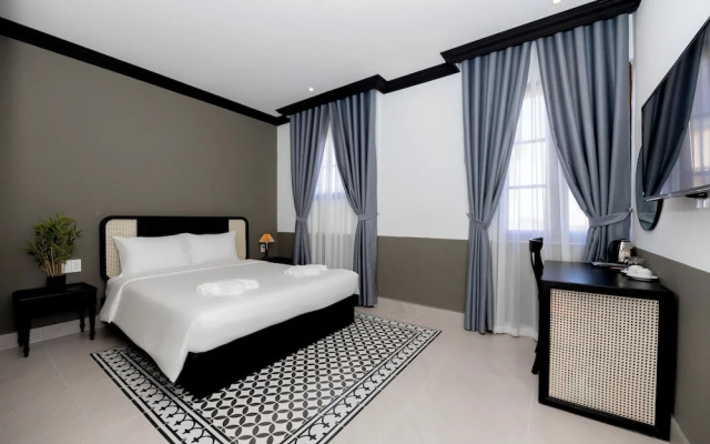 Sunset Bay Retreat Hotel