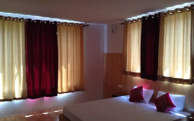 Radhu's Boutique Inn