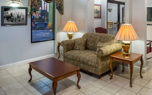 Days Inn Enterprise
