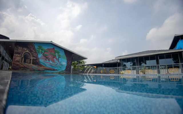 Canal Touch Resort
