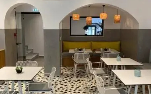 Cozy Suites