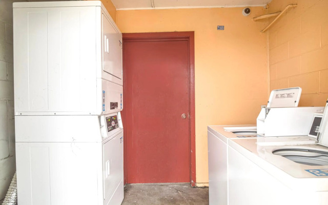 OYO Hotel Vienna I-75