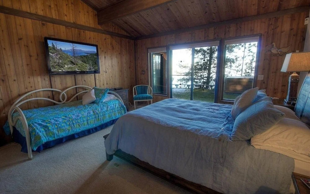 Cyh1281- Tahoe Acres 5 Bedroom Home