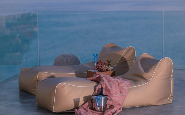 Sueño LUXURY VILLA 180 Iconic Sea View