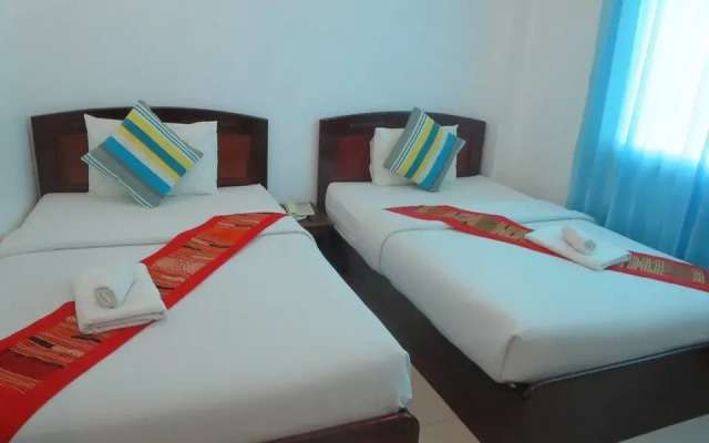 Ladtana Phetarmonchai Hotel