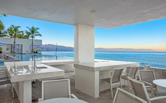 Panoramic Hot Tub Oceanview Penthouse