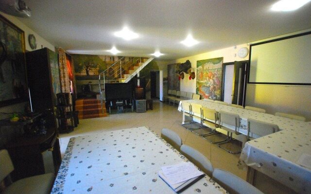 Mini-hotel Tikhiy dvorik