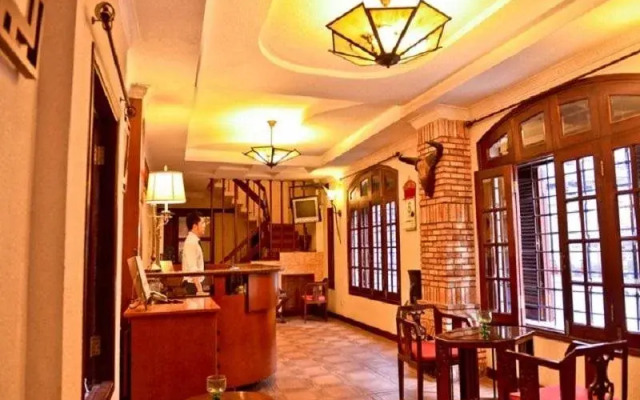 M Village Living Cach Mang Thang 8