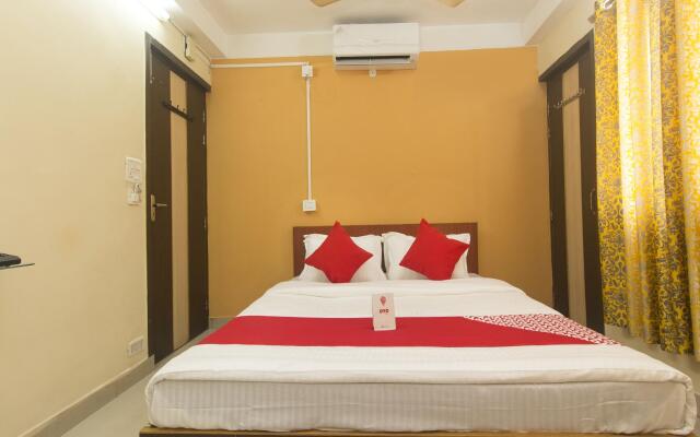 OYO 14200 Hotel Oasis