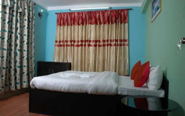 Travellers Dorm Bed & Breakfast