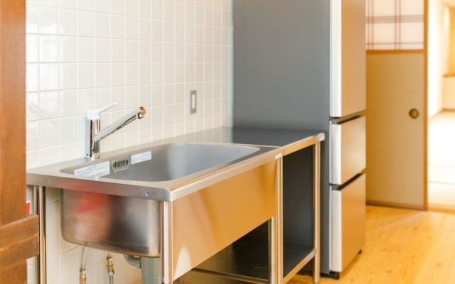 HH6 Kawamotoro – Bathroom – Tonami