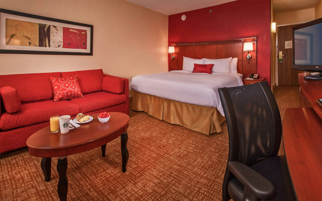 Courtyard by Marriott Hampton