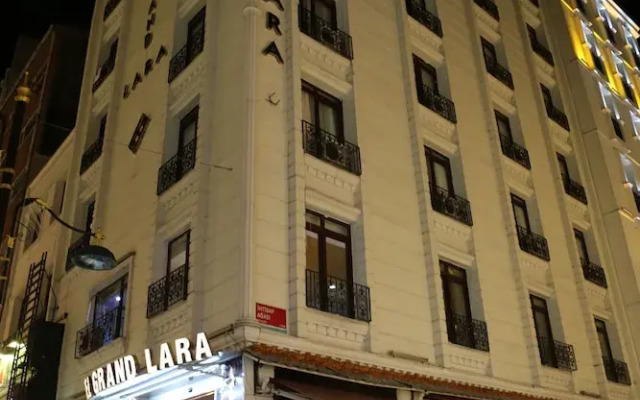 Grand Lara Hotel
